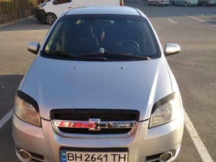 Серый Шевроле Авео, объемом двигателя 1.6 л и пробегом 225 тыс. км за 3700 $, фото 1 на Automoto.ua