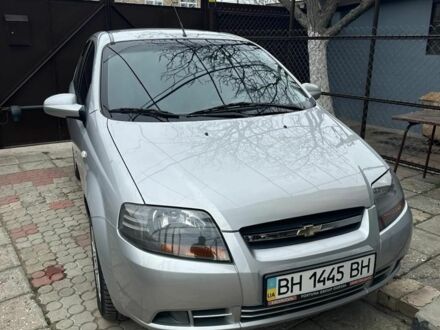 Серый Шевроле Авео, объемом двигателя 1.5 л и пробегом 198 тыс. км за 4000 $, фото 1 на Automoto.ua