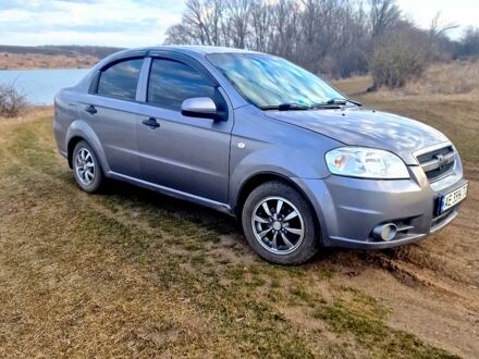 Сірий Шевроле Авео, об'ємом двигуна 1.5 л та пробігом 305 тис. км за 4000 $, фото 1 на Automoto.ua