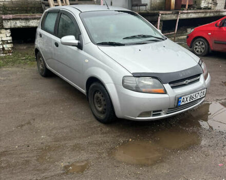 Серый Шевроле Авео, объемом двигателя 1.5 л и пробегом 270 тыс. км за 3200 $, фото 1 на Automoto.ua