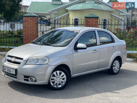 Серый Шевроле Авео, объемом двигателя 1.6 л и пробегом 207 тыс. км за 3450 $, фото 1 на Automoto.ua