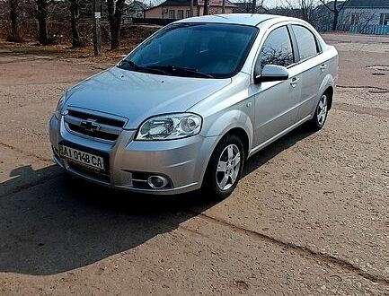 Шевроле Авео 2008 у Прилуках на Automoto.ua Сірий Шевроле Авео, об'ємом двигуна 1.6 л та пробігом 252 тис. км за 3350 $, фото 1 на Automoto.ua