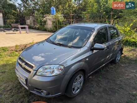 Серый Шевроле Авео, объемом двигателя 1.5 л и пробегом 230 тыс. км за 3000 $, фото 1 на Automoto.ua