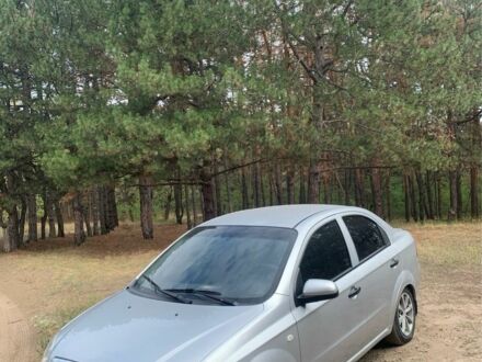 Сірий Шевроле Авео, об'ємом двигуна 1.5 л та пробігом 220 тис. км за 3500 $, фото 1 на Automoto.ua