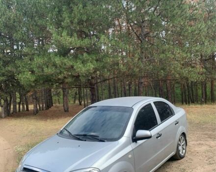 Серый Шевроле Авео, объемом двигателя 1.5 л и пробегом 220 тыс. км за 3500 $, фото 1 на Automoto.ua