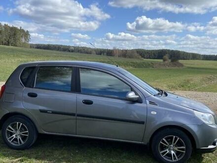 Серый Шевроле Авео, объемом двигателя 1.5 л и пробегом 165 тыс. км за 3459 $, фото 1 на Automoto.ua