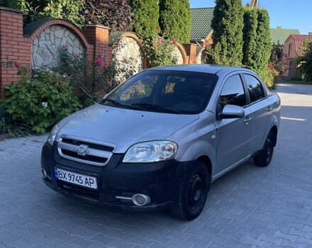Сірий Шевроле Авео, об'ємом двигуна 1.5 л та пробігом 215 тис. км за 1999 $, фото 1 на Automoto.ua