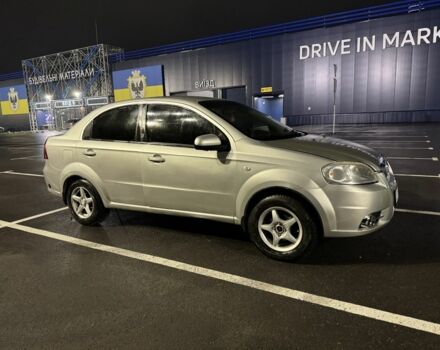 Серый Шевроле Авео, объемом двигателя 1.6 л и пробегом 280 тыс. км за 3200 $, фото 1 на Automoto.ua