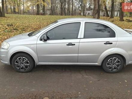Серый Шевроле Авео, объемом двигателя 1.5 л и пробегом 210 тыс. км за 4000 $, фото 1 на Automoto.ua