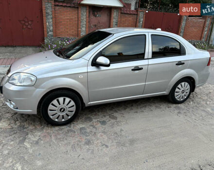 Сірий Шевроле Авео, об'ємом двигуна 1.5 л та пробігом 165 тис. км за 4900 $, фото 1 на Automoto.ua
