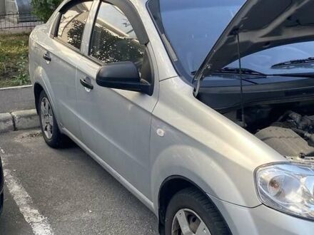 Серый Шевроле Авео, объемом двигателя 1.5 л и пробегом 80 тыс. км за 4200 $, фото 1 на Automoto.ua