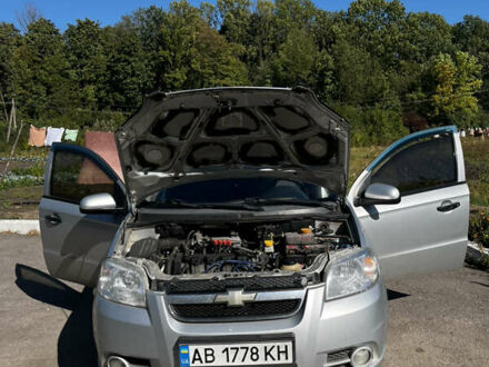 Серый Шевроле Авео, объемом двигателя 1.5 л и пробегом 267 тыс. км за 3800 $, фото 1 на Automoto.ua