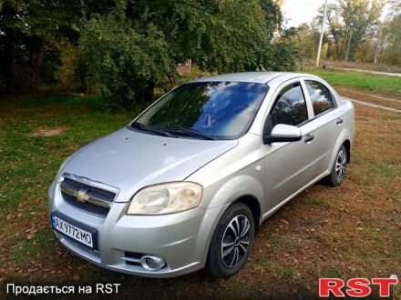 Серый Шевроле Авео, объемом двигателя 1.5 л и пробегом 110 тыс. км за 4000 $, фото 1 на Automoto.ua