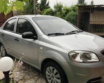 Серый Шевроле Авео, объемом двигателя 1.5 л и пробегом 200 тыс. км за 4700 $, фото 1 на Automoto.ua