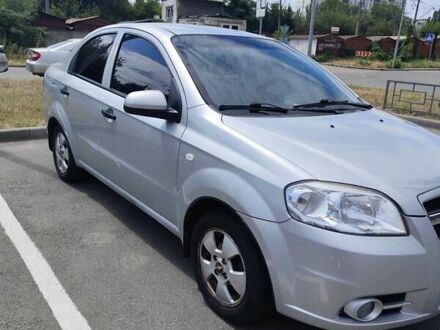 Сірий Шевроле Авео, об'ємом двигуна 1.5 л та пробігом 253 тис. км за 4800 $, фото 1 на Automoto.ua