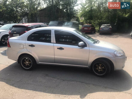 Шевроле Авео 2010 у Чернігові на Automoto.ua Сірий Шевроле Авео, об'ємом двигуна 1.5 л та пробігом 206 тис. км за 5000 $, фото 1 на Automoto.ua