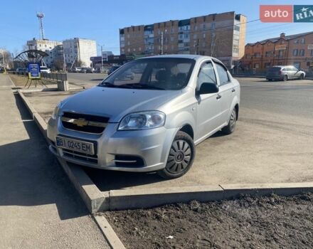 Серый Шевроле Авео, объемом двигателя 1.5 л и пробегом 219 тыс. км за 3800 $, фото 1 на Automoto.ua
