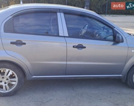 Серый Шевроле Авео, объемом двигателя 1.5 л и пробегом 317 тыс. км за 3700 $, фото 1 на Automoto.ua