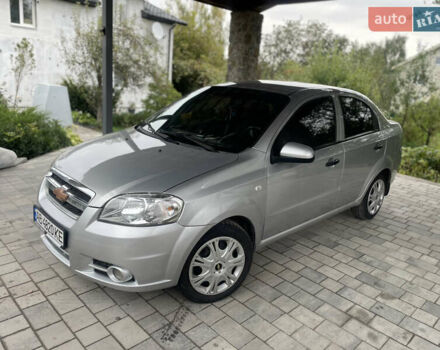 Сірий Шевроле Авео, об'ємом двигуна 1.5 л та пробігом 139 тис. км за 3899 $, фото 1 на Automoto.ua