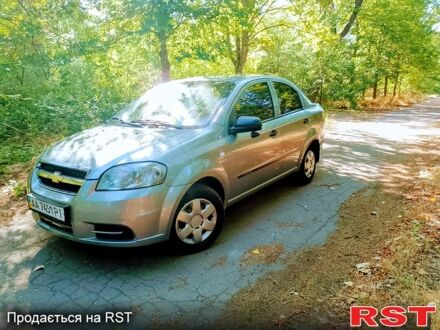 Серый Шевроле Авео, объемом двигателя 1.5 л и пробегом 170 тыс. км за 4200 $, фото 1 на Automoto.ua