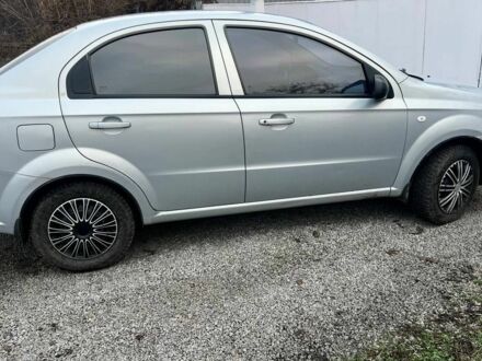 Сірий Шевроле Авео, об'ємом двигуна 1.5 л та пробігом 150 тис. км за 4800 $, фото 1 на Automoto.ua