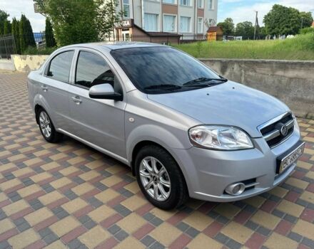 Сірий Шевроле Авео, об'ємом двигуна 1.5 л та пробігом 113 тис. км за 4500 $, фото 1 на Automoto.ua