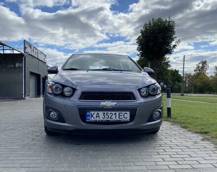 Серый Шевроле Авео, объемом двигателя 1.3 л и пробегом 253 тыс. км за 5800 $, фото 1 на Automoto.ua