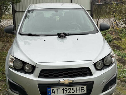 Сірий Шевроле Авео, об'ємом двигуна 1.23 л та пробігом 243 тис. км за 5000 $, фото 1 на Automoto.ua