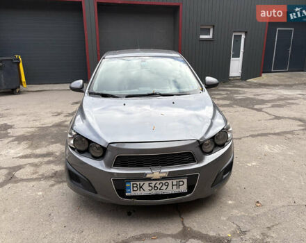 Серый Шевроле Авео, объемом двигателя 1.25 л и пробегом 390 тыс. км за 3300 $, фото 1 на Automoto.ua