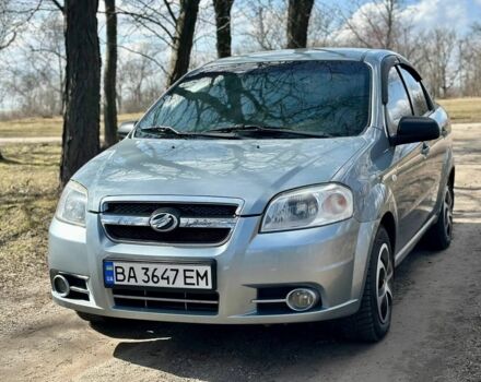 Серый Шевроле Авео, объемом двигателя 1.5 л и пробегом 153 тыс. км за 3999 $, фото 1 на Automoto.ua