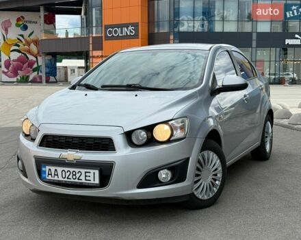 Серый Шевроле Авео, объемом двигателя 1.6 л и пробегом 289 тыс. км за 3990 $, фото 1 на Automoto.ua