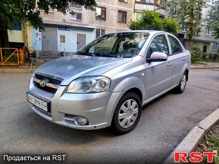 Сірий Шевроле Авео, об'ємом двигуна 1.5 л та пробігом 180 тис. км за 2500 $, фото 1 на Automoto.ua