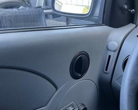 Синий Шевроле Авео, объемом двигателя 1.19 л и пробегом 122 тыс. км за 2900 $, фото 5 на Automoto.ua