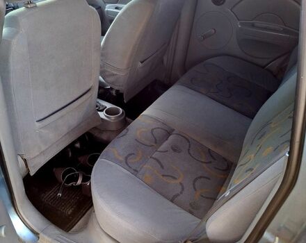 Синий Шевроле Авео, объемом двигателя 1.6 л и пробегом 240 тыс. км за 2800 $, фото 5 на Automoto.ua