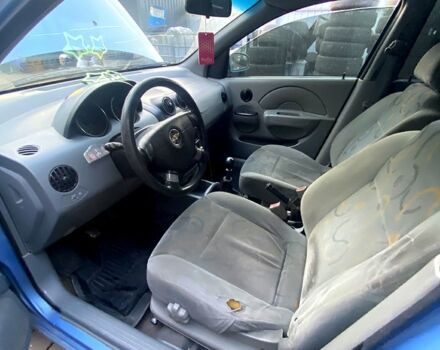 Синий Шевроле Авео, объемом двигателя 1.5 л и пробегом 400 тыс. км за 1300 $, фото 4 на Automoto.ua