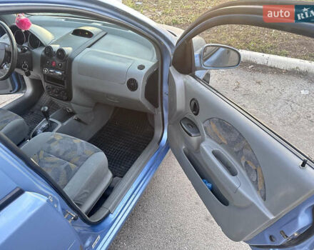 Синий Шевроле Авео, объемом двигателя 1.5 л и пробегом 205 тыс. км за 3100 $, фото 4 на Automoto.ua