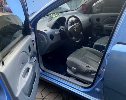 Синий Шевроле Авео, объемом двигателя 1.5 л и пробегом 400 тыс. км за 1300 $, фото 3 на Automoto.ua