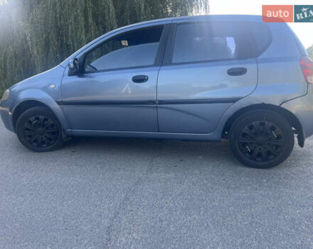 Синий Шевроле Авео, объемом двигателя 1.5 л и пробегом 140 тыс. км за 1950 $, фото 4 на Automoto.ua