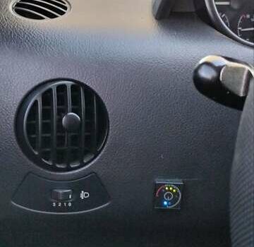 Синій Шевроле Авео, об'ємом двигуна 1.5 л та пробігом 199 тис. км за 3400 $, фото 11 на Automoto.ua