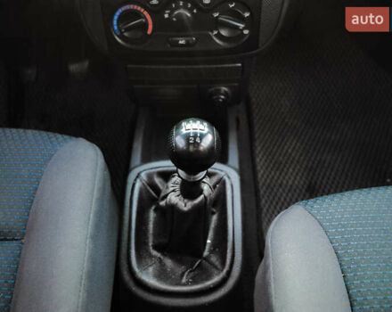 Синій Шевроле Авео, об'ємом двигуна 1.5 л та пробігом 285 тис. км за 2900 $, фото 33 на Automoto.ua