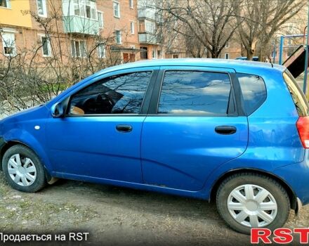Синий Шевроле Авео, объемом двигателя 15 л и пробегом 200 тыс. км за 2200 $, фото 1 на Automoto.ua