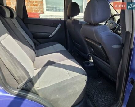 Синій Шевроле Авео, об'ємом двигуна 1.4 л та пробігом 175 тис. км за 3600 $, фото 3 на Automoto.ua