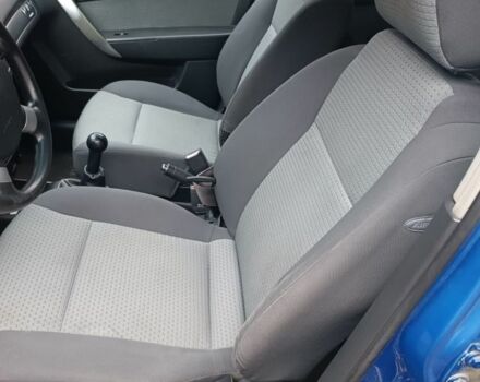 Синій Шевроле Авео, об'ємом двигуна 1.2 л та пробігом 175 тис. км за 2650 $, фото 5 на Automoto.ua