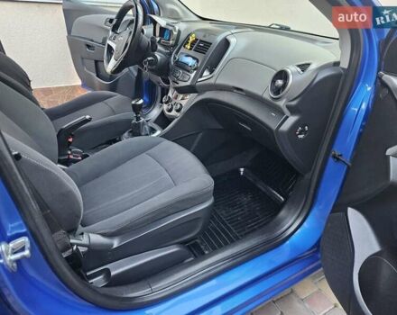 Синій Шевроле Авео, об'ємом двигуна 1.25 л та пробігом 218 тис. км за 4900 $, фото 43 на Automoto.ua