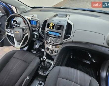 Синій Шевроле Авео, об'ємом двигуна 1.25 л та пробігом 218 тис. км за 4900 $, фото 45 на Automoto.ua