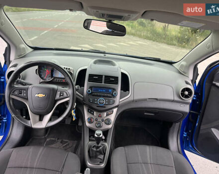 Синій Шевроле Авео, об'ємом двигуна 1.4 л та пробігом 160 тис. км за 6500 $, фото 40 на Automoto.ua