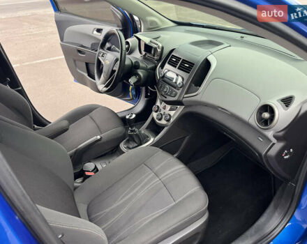 Синій Шевроле Авео, об'ємом двигуна 1.4 л та пробігом 160 тис. км за 6500 $, фото 50 на Automoto.ua