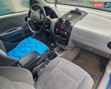Синий Шевроле Авео, объемом двигателя 1.4 л и пробегом 270 тыс. км за 1700 $, фото 2 на Automoto.ua