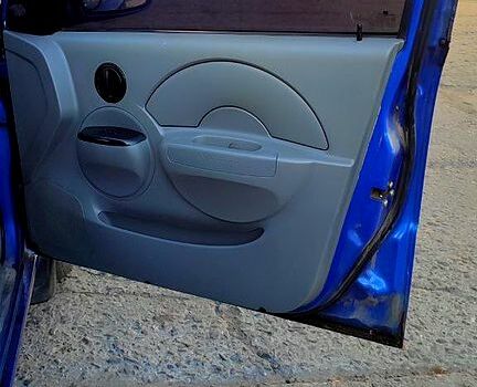 Синий Шевроле Авео, объемом двигателя 1.5 л и пробегом 220 тыс. км за 2500 $, фото 8 на Automoto.ua