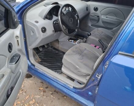 Синий Шевроле Авео, объемом двигателя 0 л и пробегом 300 тыс. км за 2000 $, фото 4 на Automoto.ua